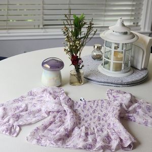 Lucyparis peasant floral top. Purple flowers. Size Small